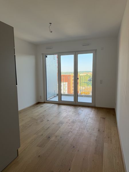 Neubau-Erstbezug: Hochwertiges Studentenapartment mit Balkon